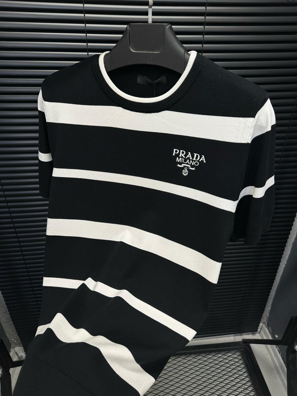 TrikoNakış Logo Yazılı Triko T-Shirt