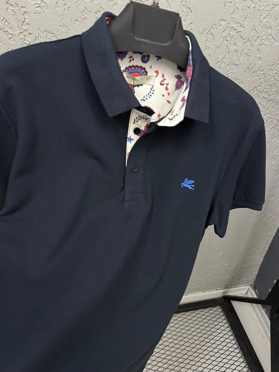 yakali-t-shirtgoguste-nakis-logo-yaka--51fd33.jpg