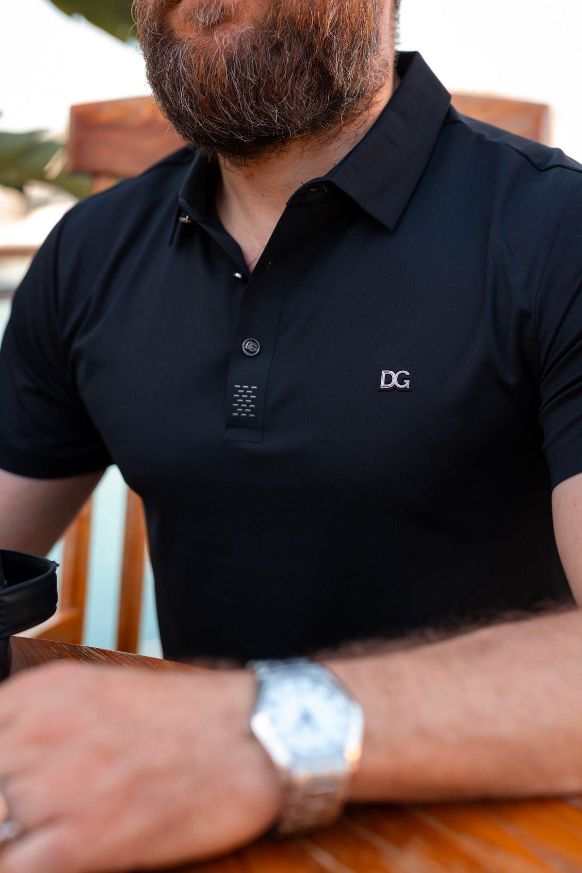 Yakalı T-ShirtMarka Logolu Düğme Detaylı Yakalı T-Shirt