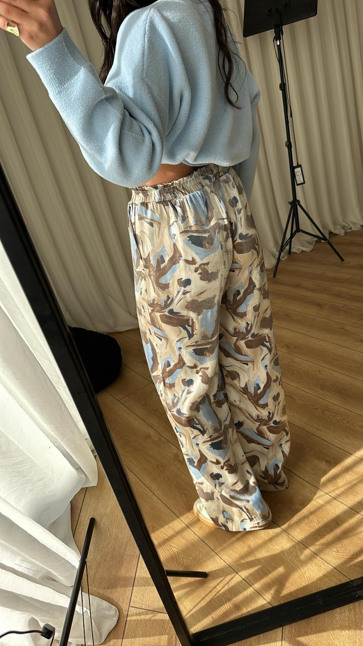 Bej Desenli Saten Pantolon