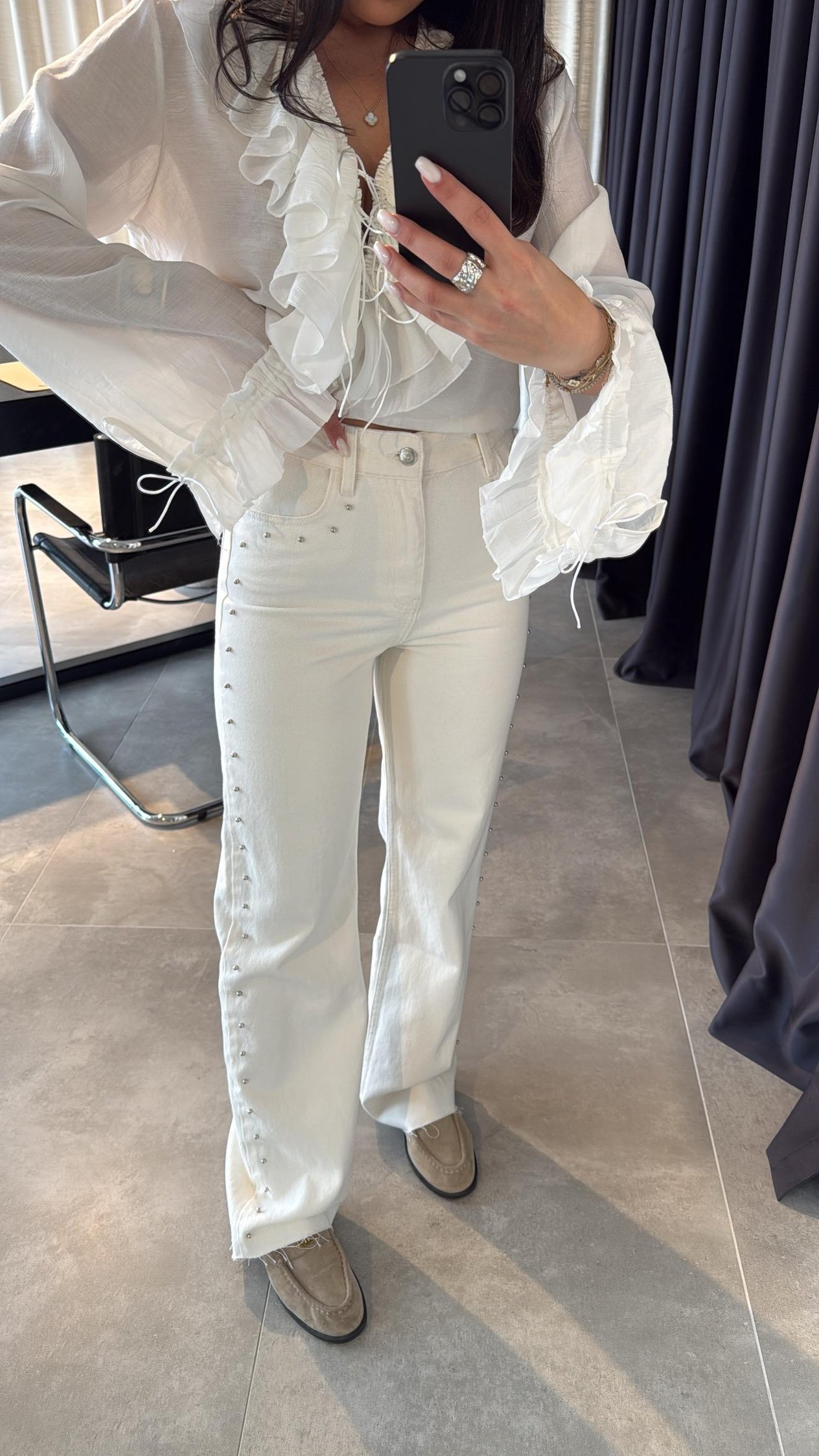 Ekru Drop Detaylı Jean