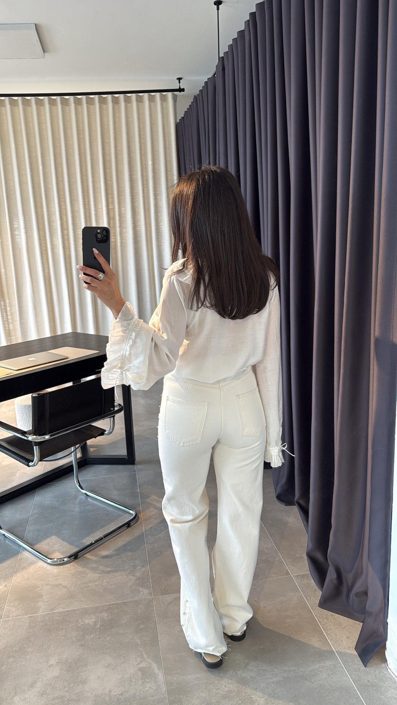 Ekru Drop Detaylı Jean