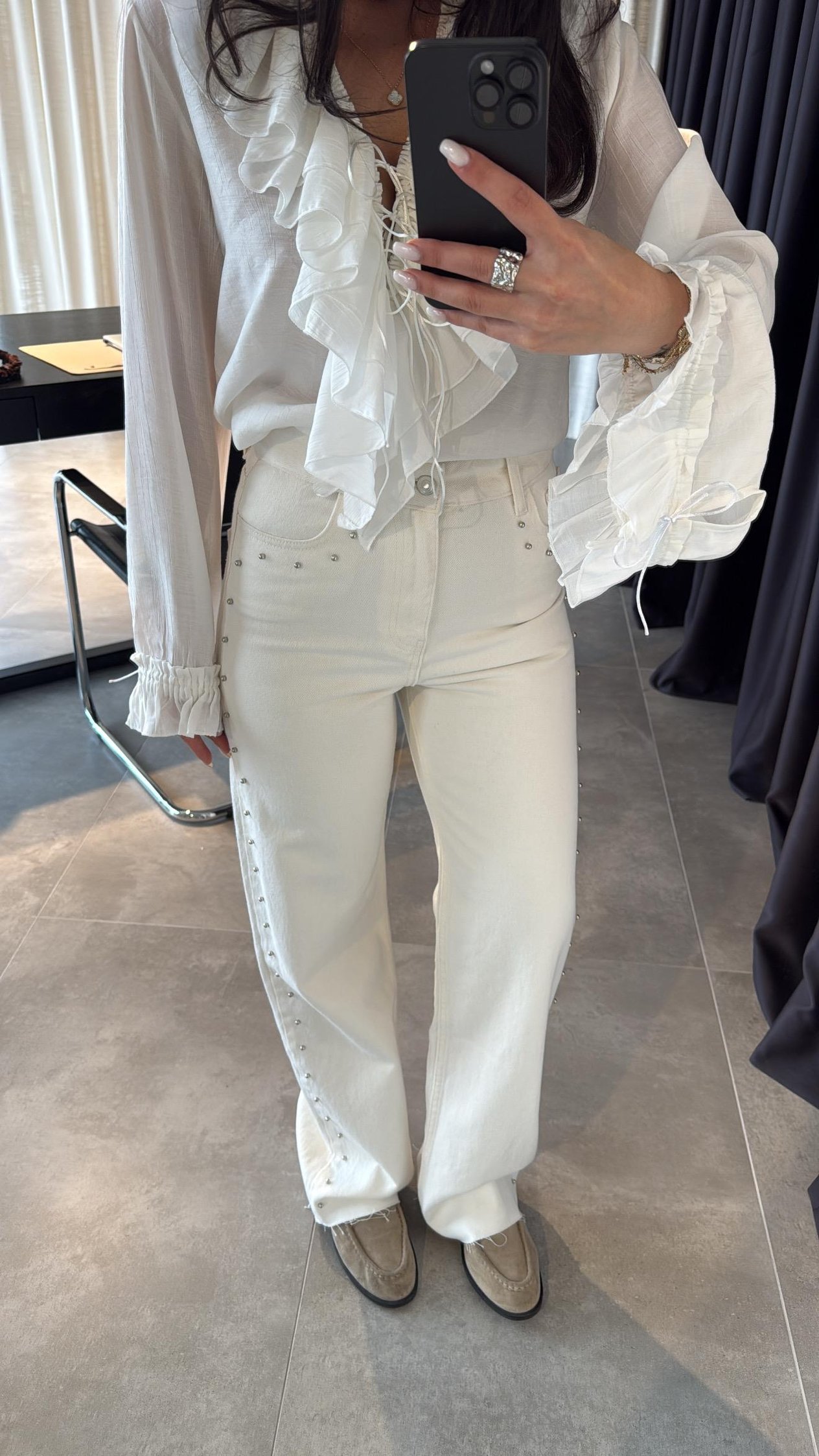Ekru Drop Detaylı Jean