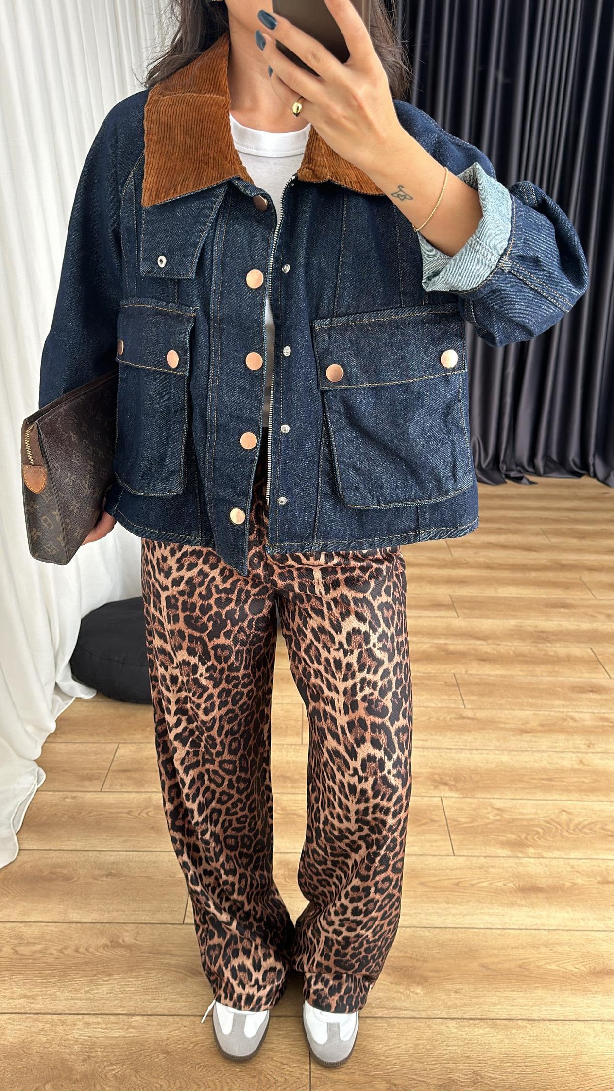 Kadife Yakalı Denim Ceket