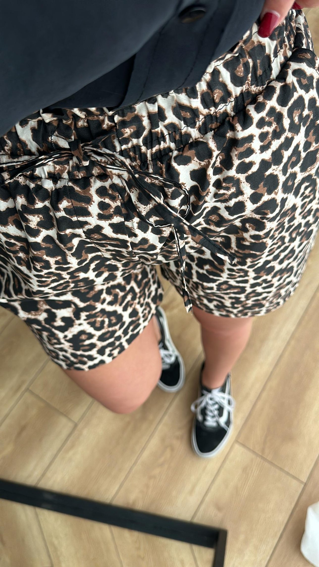 Leopar Desenli Şort