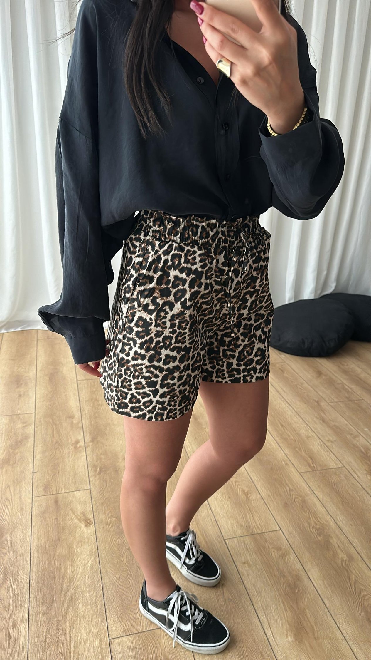 Leopar Desenli Şort