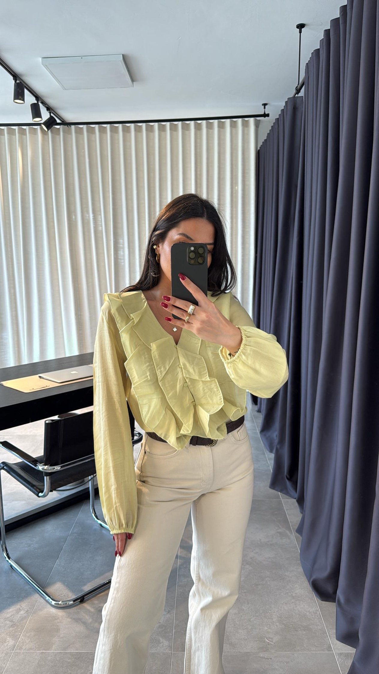 Olive Fırfır Detaylı Gömlek