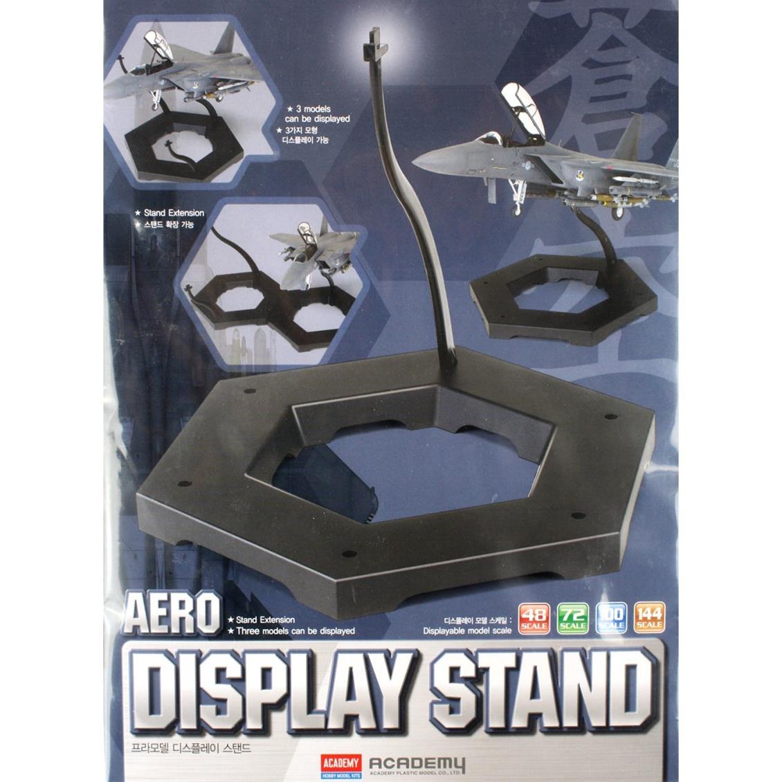 Academy 15065 Uçak Standı