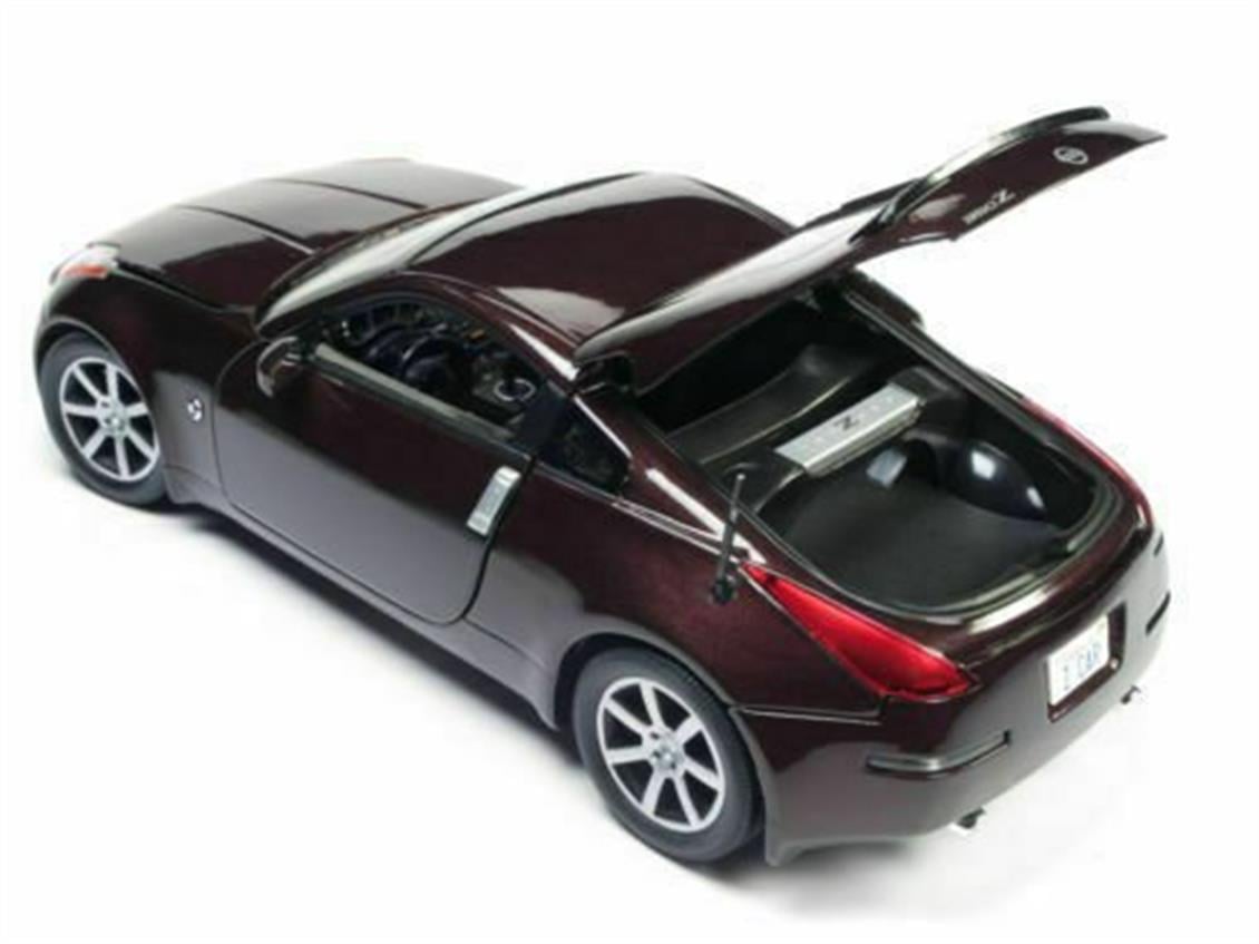 Autoworld 240 1/18 2003 Nissan 350Z Coupe, Metalik Kırmızı, Sergilemeye Hazır Metal Araba Modeli