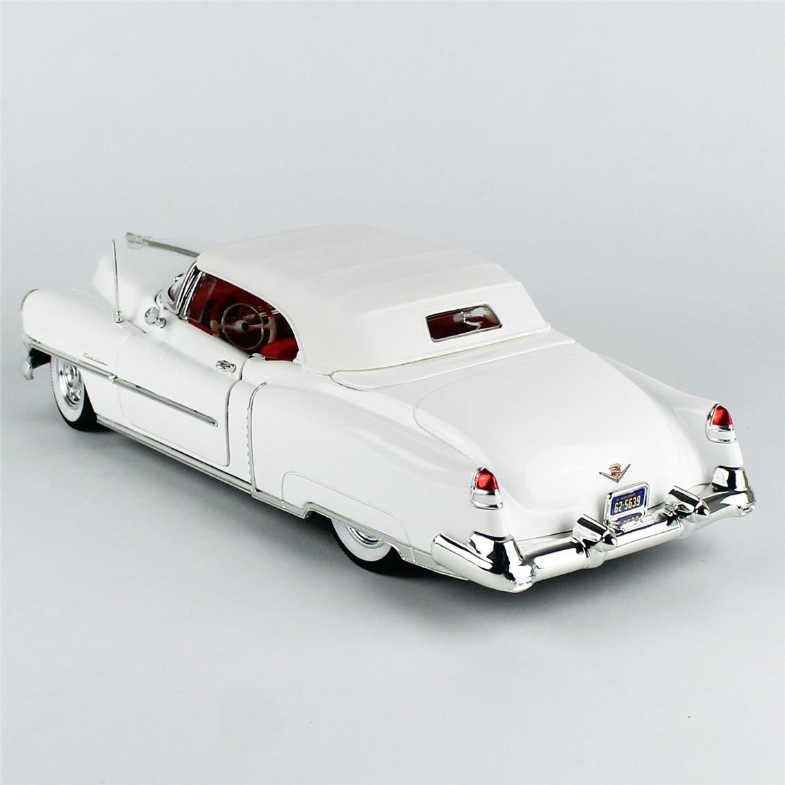 AutoWorld AW316 1/18 Ölçek, 1953 Cadillac Eldorado Convertible, Alpine White, Sergilemeye Hazır Metal Araba Modeli
