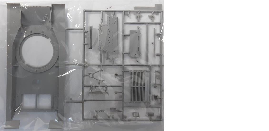 Dragon 6537 1/35 Js-2 Stalin II (3 in 1) ve Sovyet Tank Sürücüleri Demonte Plastik Maketi