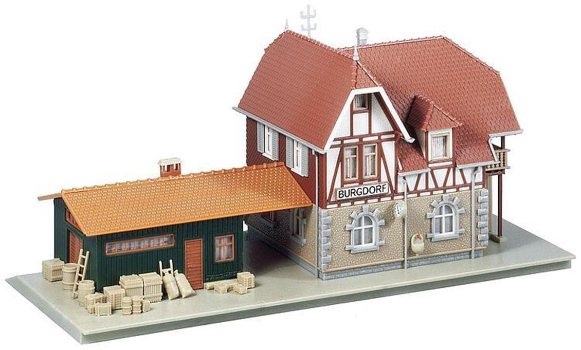 Faller 131541 1/87 Burgdorf İstasyonu Demonte Plastik Maketi