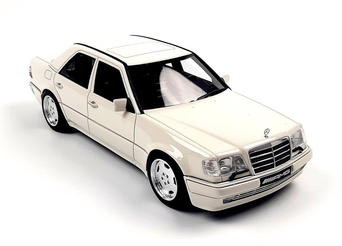 GT Spirit B66040640 1/18 Mercedes Benz E Class E60 AMG (W124) 1994, White, Sergilemeye Hazır Metal Araba Modeli