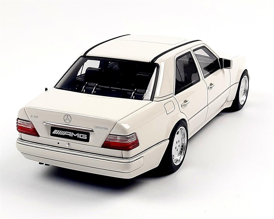 GT Spirit B66040640 1/18 Mercedes Benz E Class E60 AMG (W124) 1994, White, Sergilemeye Hazır Metal Araba Modeli