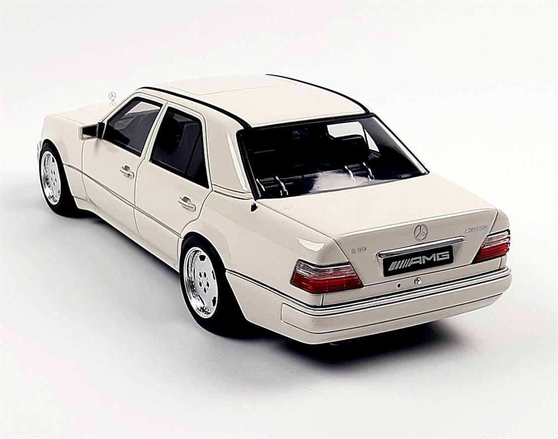 GT Spirit B66040640 1/18 Mercedes Benz E Class E60 AMG (W124) 1994, White, Sergilemeye Hazır Metal Araba Modeli