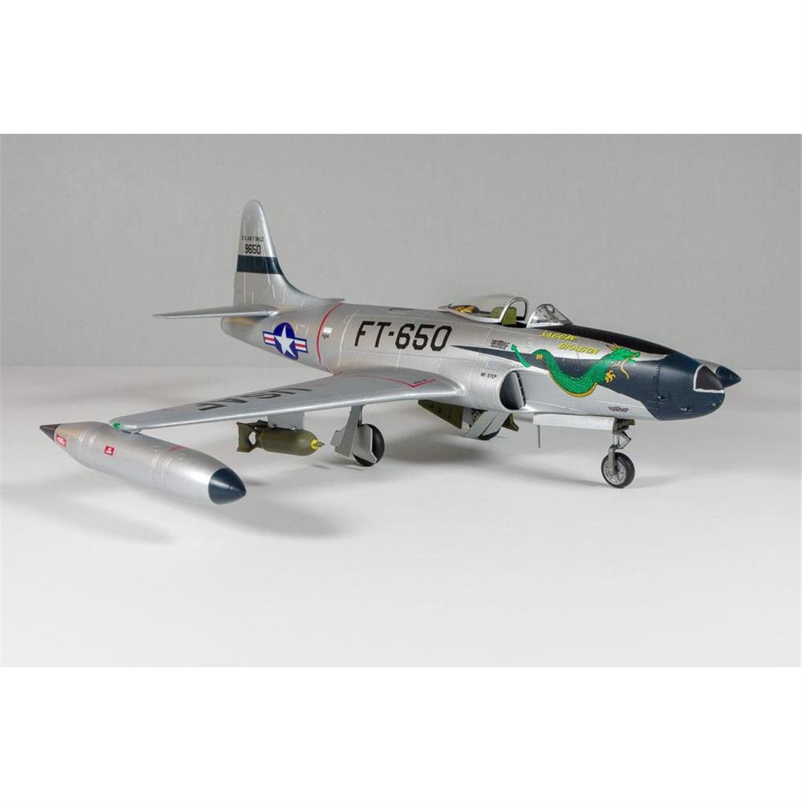 HobbyBoss 81725 1/48 Ölçek F-80C Shooting Star Fighter, Savaş Uçağı Plastik Model Kiti