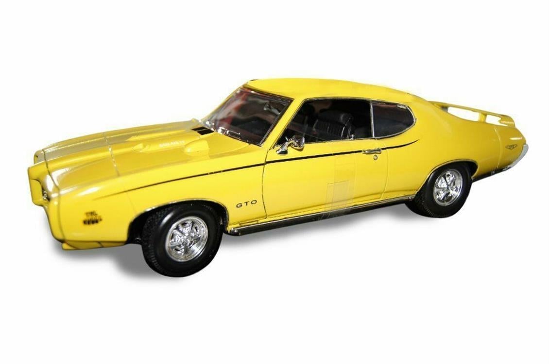 Motormax 73133 1/18 1969 Pontiac GTO Judge, Sarı, Sergilemeye Hazır Metal Araba Modeli