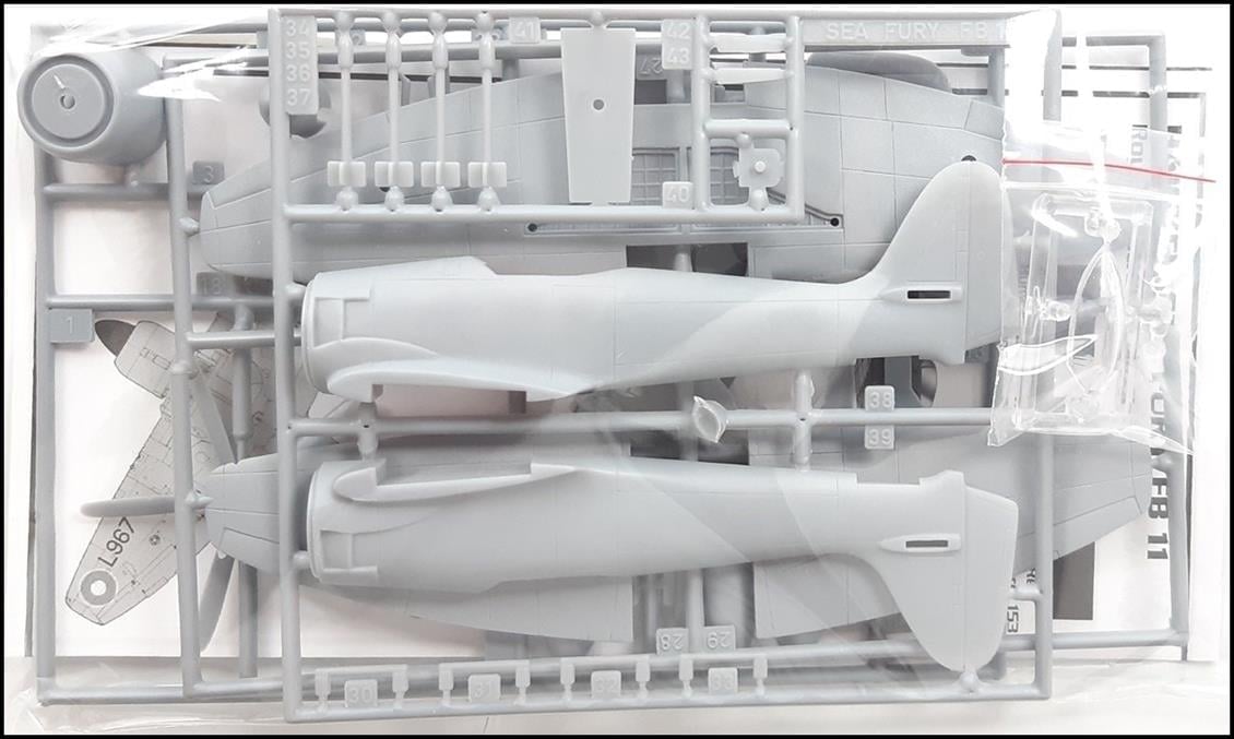 PM Model 211 1/72 Hawker Sea Fury FB11 Avcı Uçağı Demonte Plastik Maketi