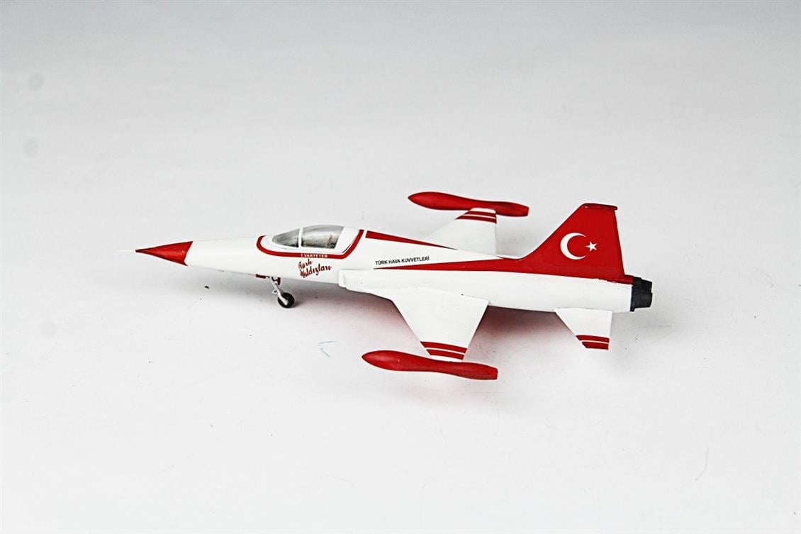 QD157 1/72 F-5N Freedom Fighter Sergilemeye Hazır Plastik Uçak Maketi