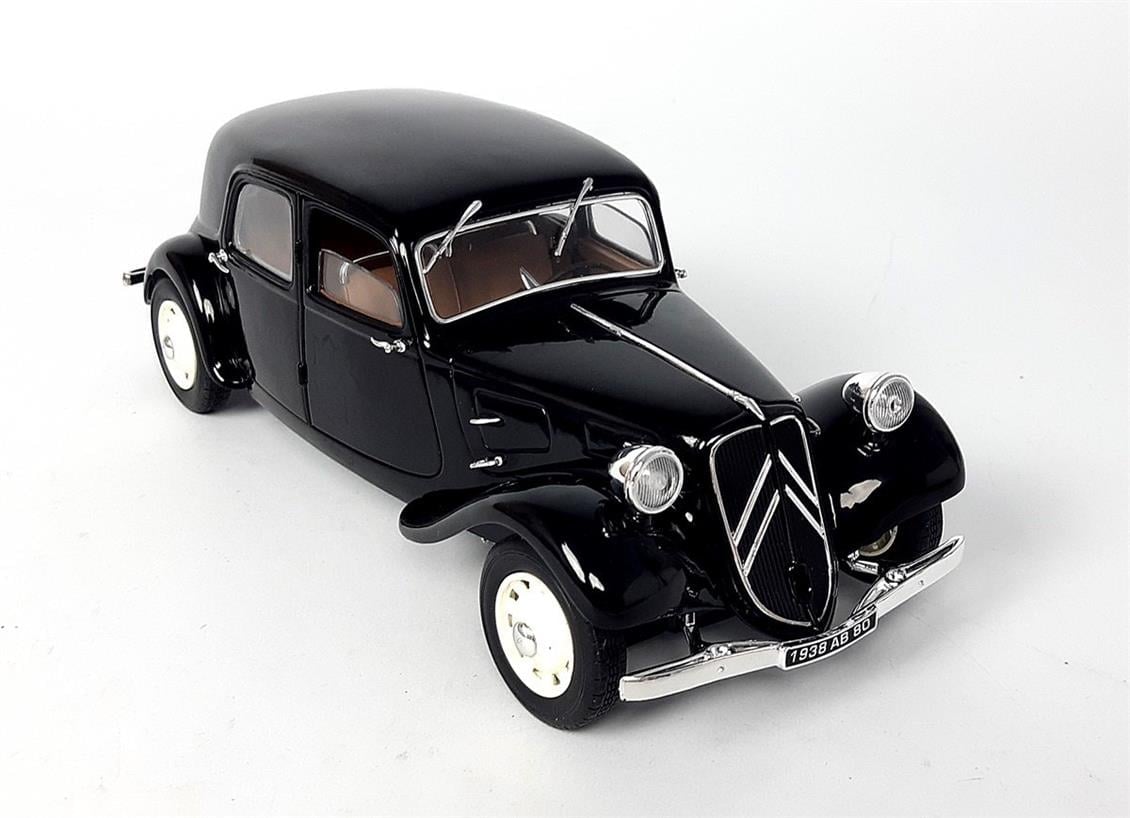 Solido 1800903 1/18 1937 Citroën Traction 11CV, Siyah, Sergilemeye Hazır Metal Araba Modeli