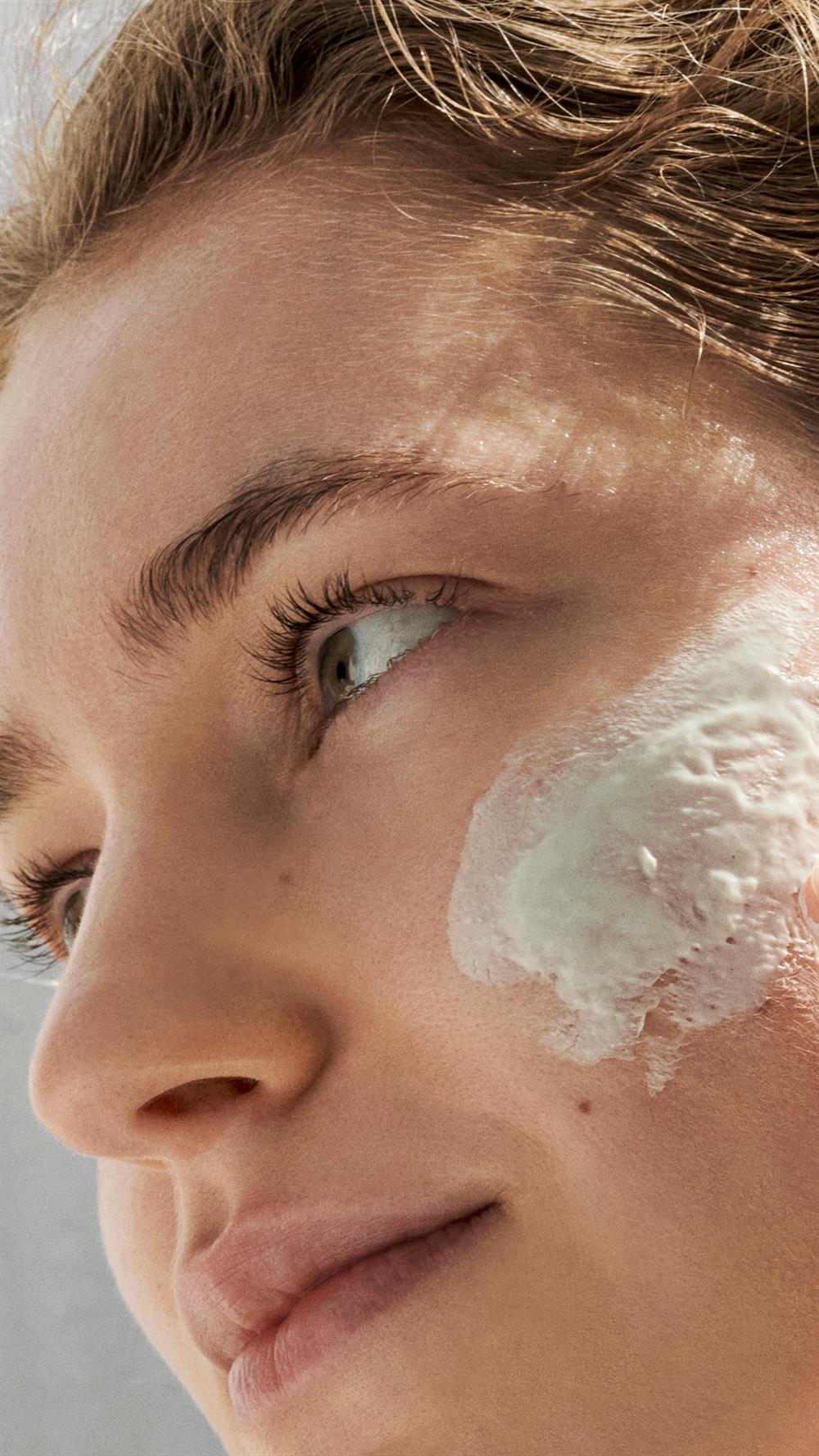 ZiajaManuka Derinlemesine Arındırıcı ve Siyah Nokta Karşıtı Peeling 75 ml