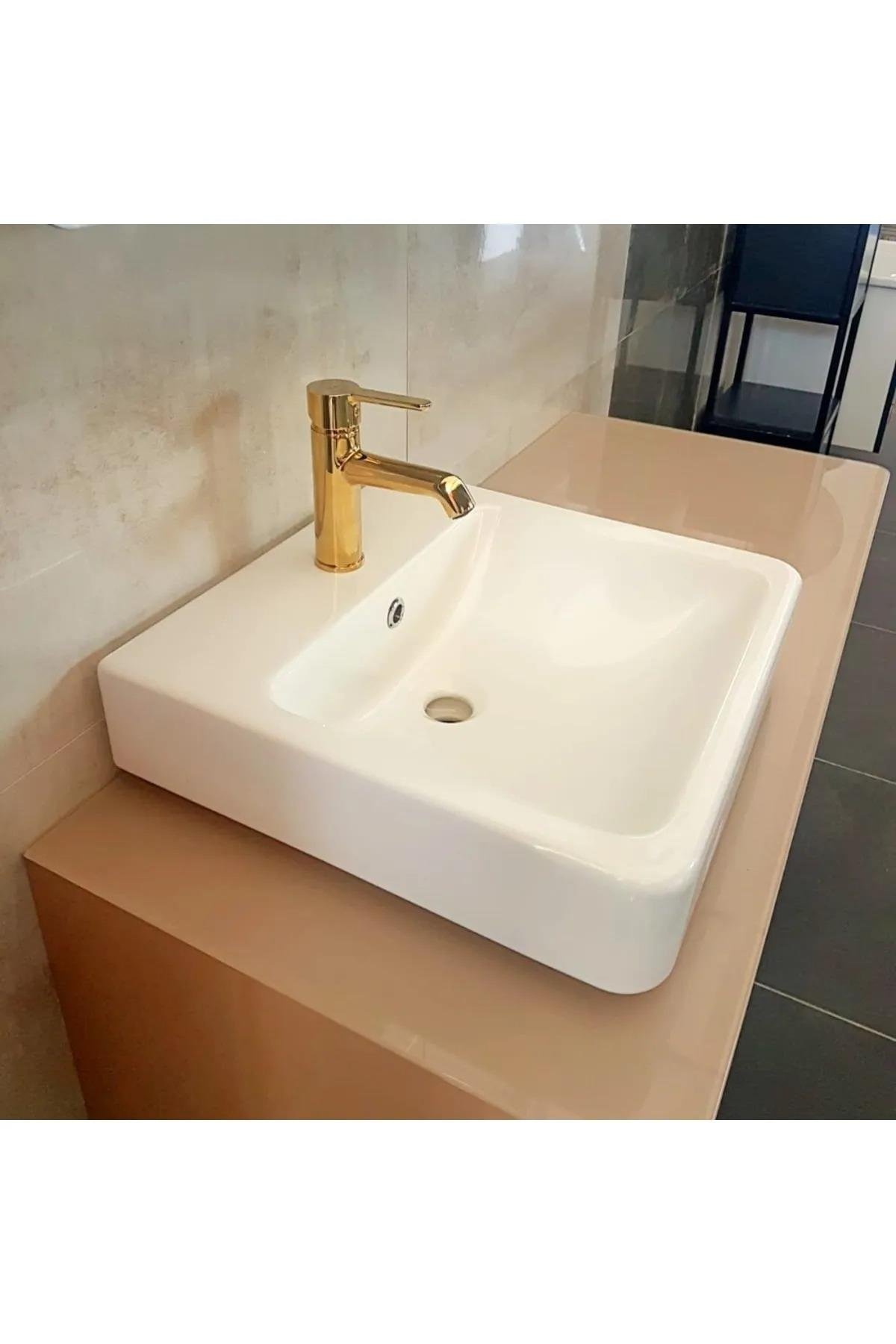 GÜRAL KARE MOBİLYA ÜSTÜ LAVABO 45x45 CM BATARYA DELİKLİ