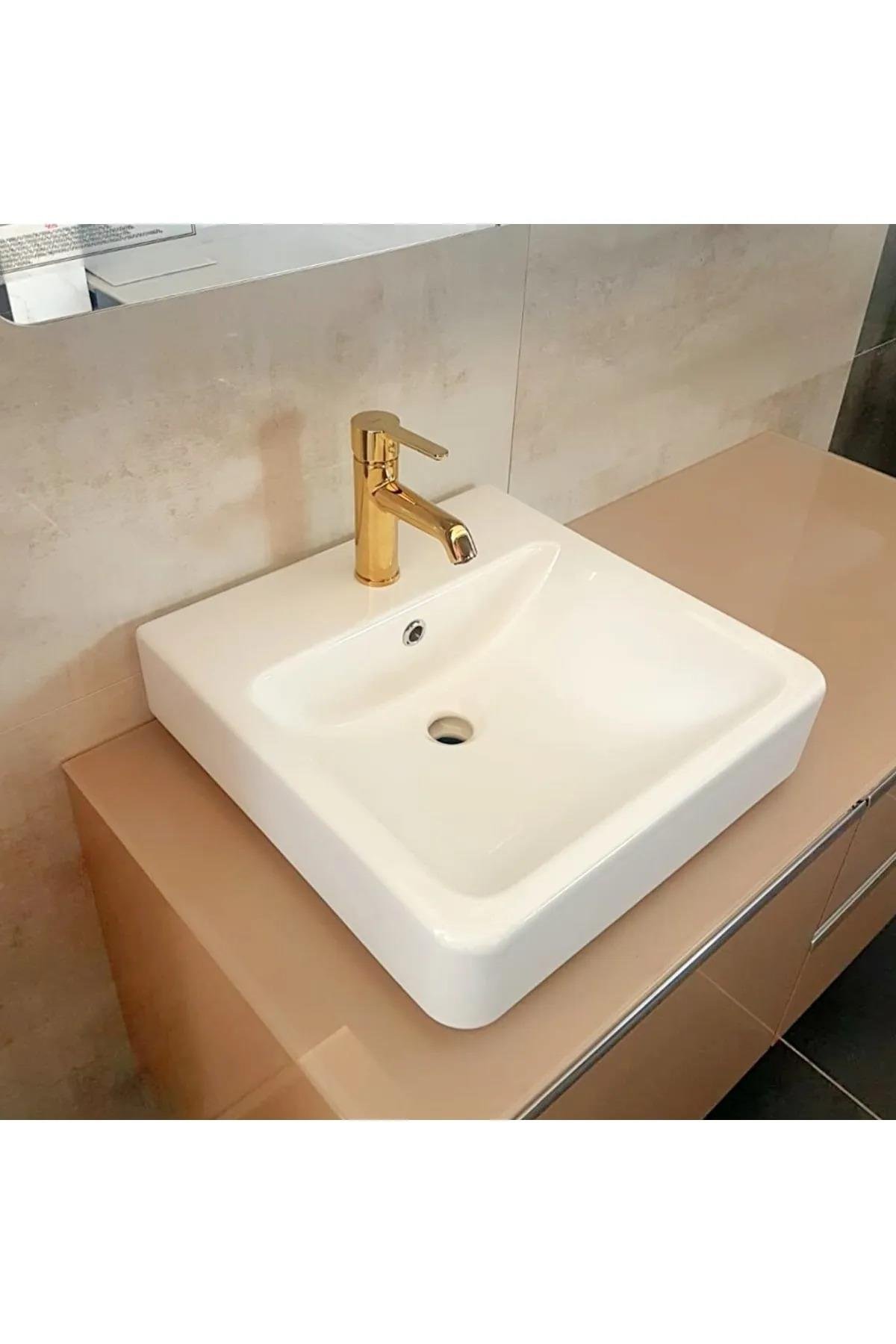 GÜRAL KARE MOBİLYA ÜSTÜ LAVABO 45x45 CM BATARYA DELİKLİ