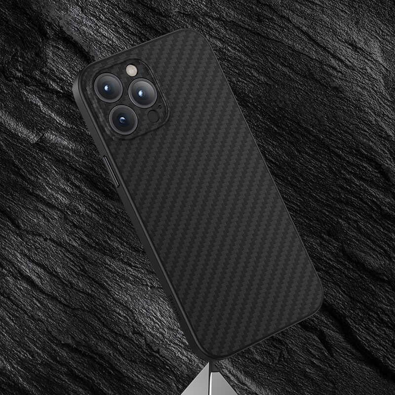 Apple iPhone 13 Pro Max Kılıf Karbon Fiber Benks Hybrid Kevlar Kapak