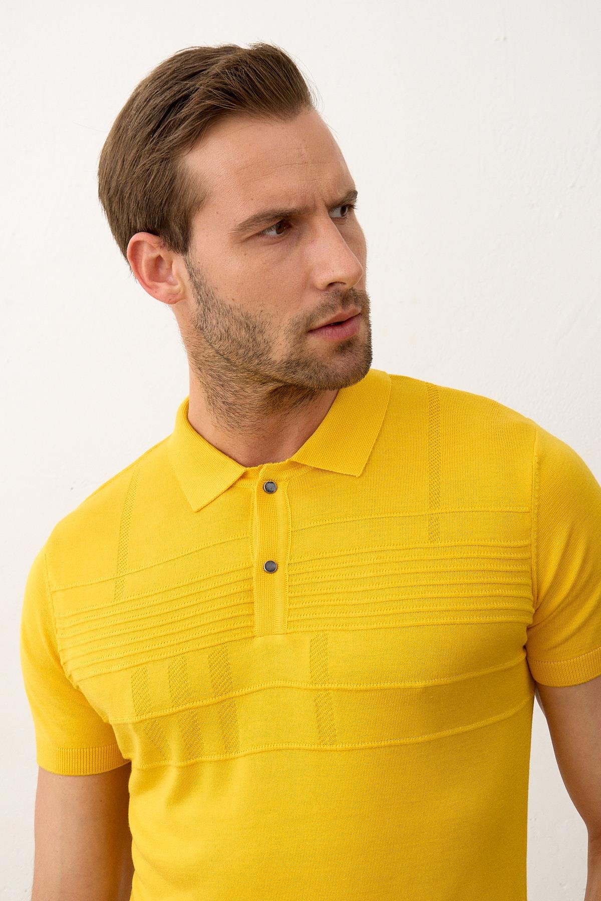 T-SHIRTDangerErkek Çizgi Desenli Klasik Kalıp Yazlık Triko T-shirt Sarı