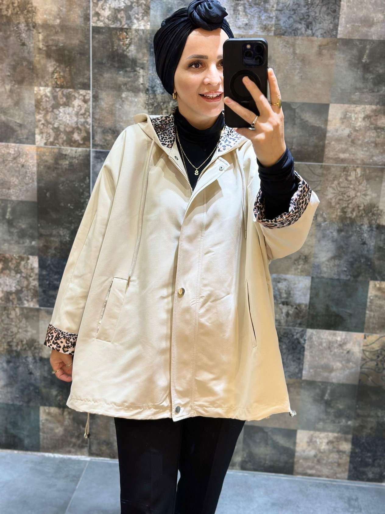 257104 LEOPARLI YAĞMURLUK BEJ 