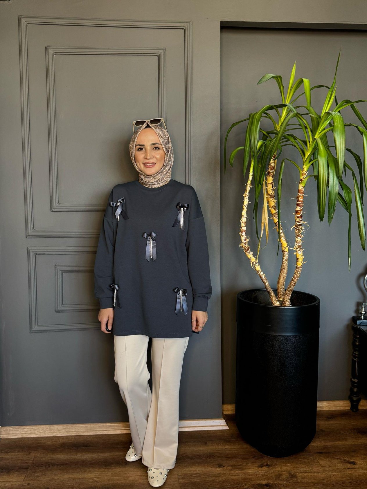 5419 KURDELE DETAYLI SWEAT GRİ 