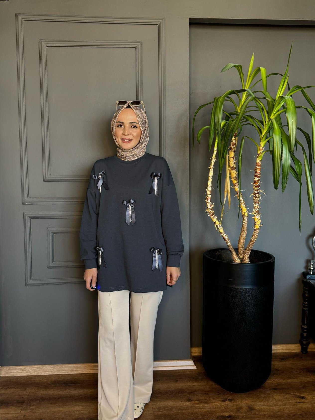 5419 KURDELE DETAYLI SWEAT GRİ 