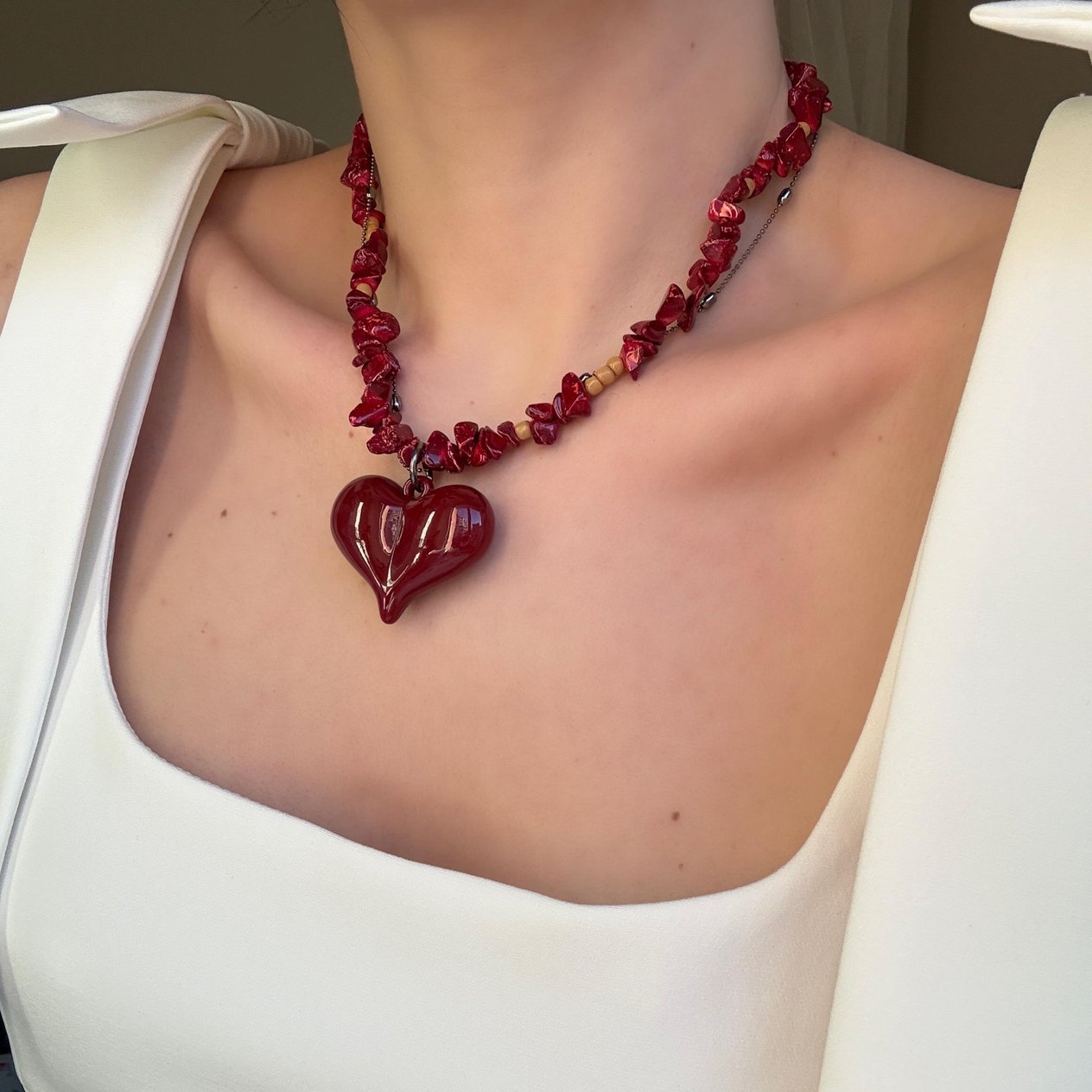 Bordo Kırık Boncuklu Kalp Kolye