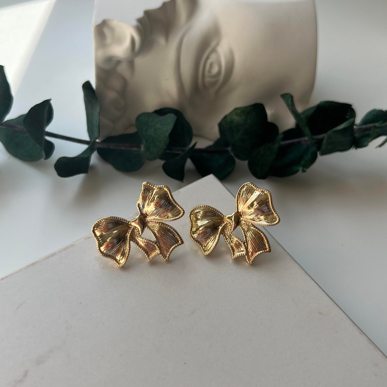 Gold Fiyonk Küpe