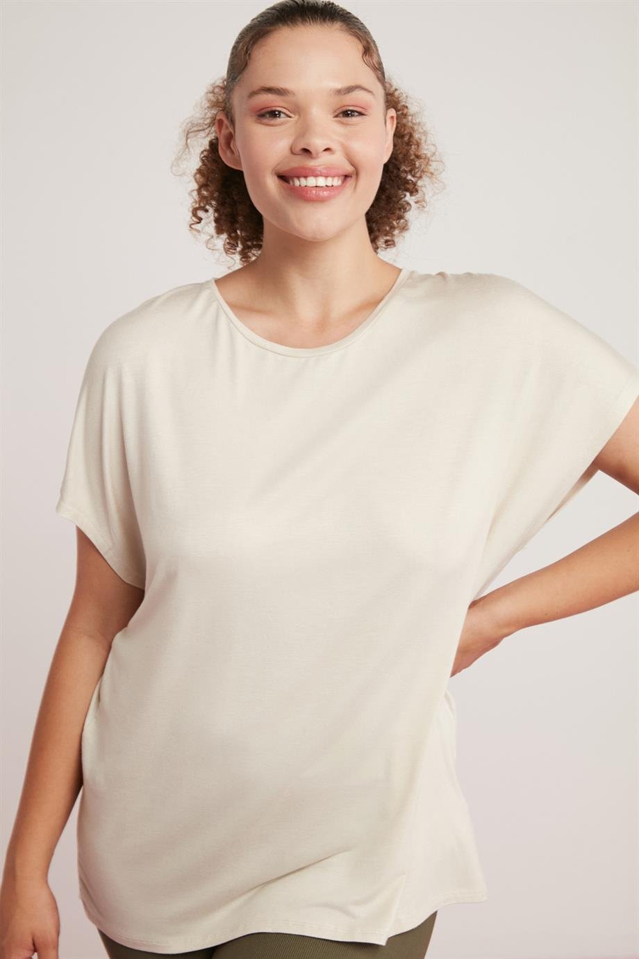 AMANDA Örme Relaxed Bej Tekli Büyük Beden T-shirt