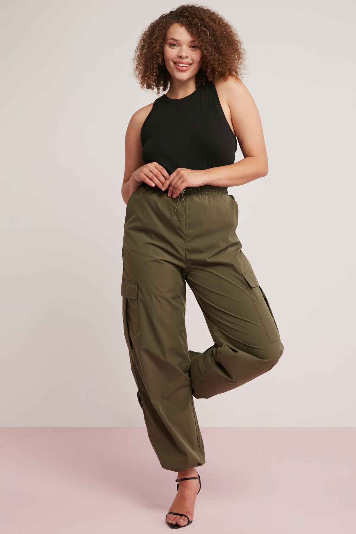 AVALONBB Kadın Relaxed Fit Beli Ve Paçası Lastikli Stoperli Kargo Cepli Haki Büyük Beden Pantolon