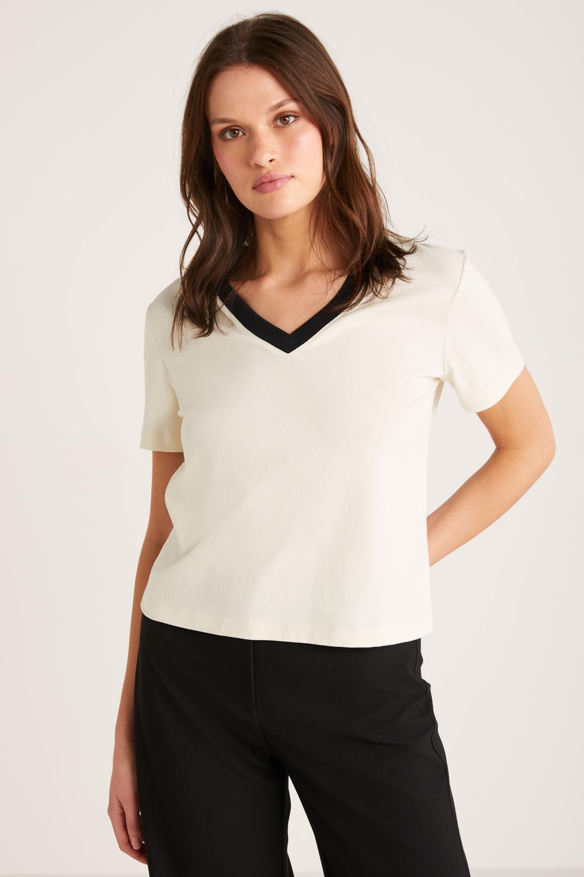 CAMILLE Örme Regular Ekru Tekli T-Shirt