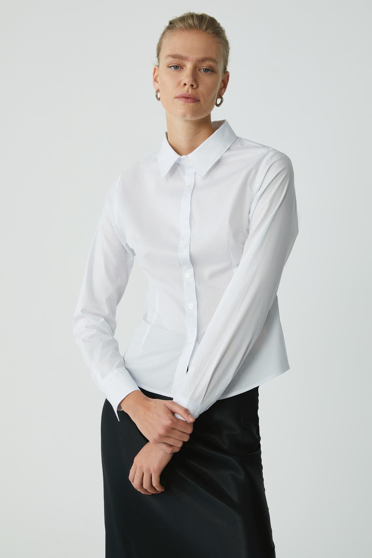 EVANGELINE Kadın Slim Fit Dar Kesim Likralı Cepsiz Uzun Kollu Poplin Beyaz Gömlek