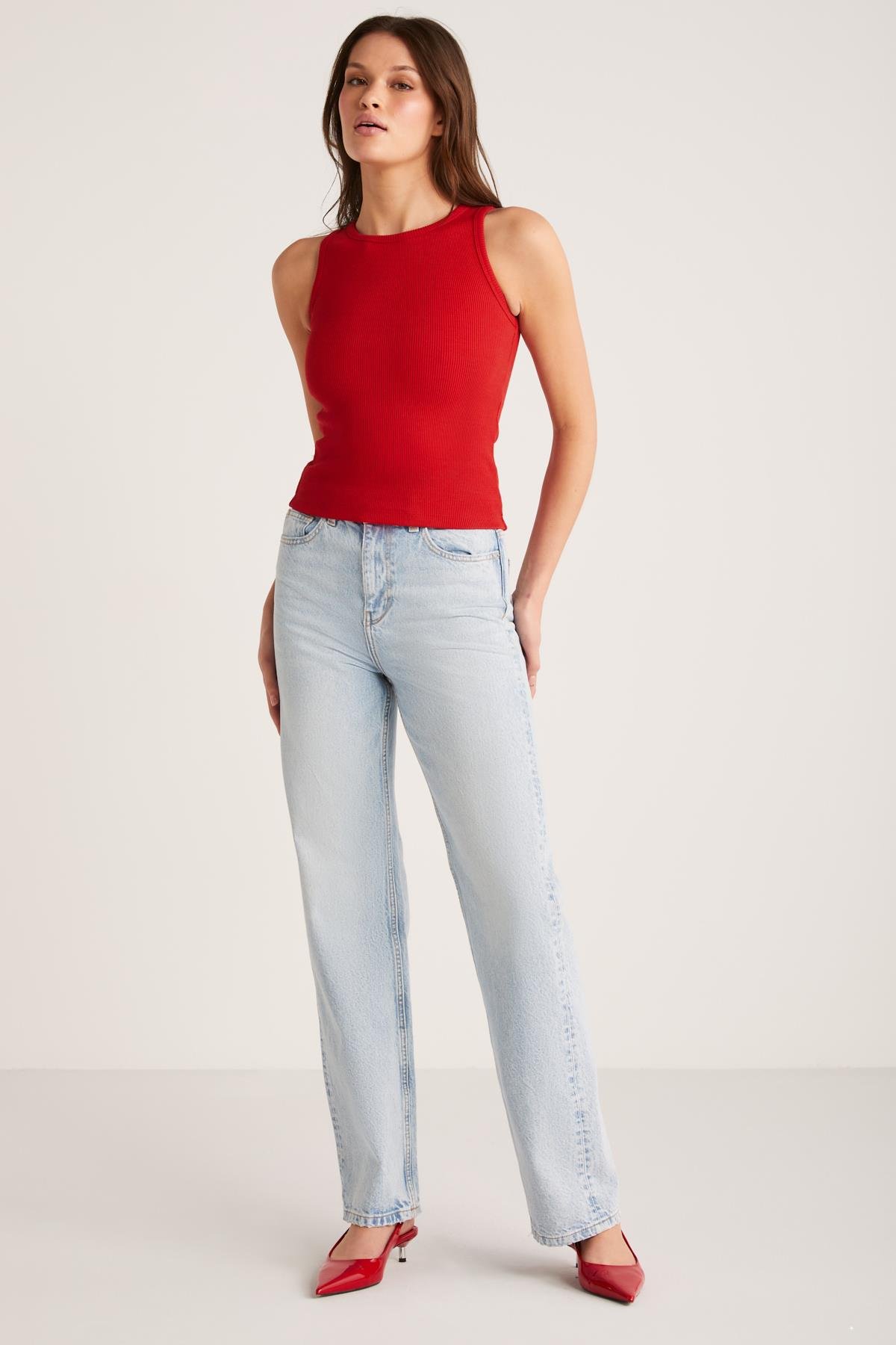 SELENA Kadın Regular Fit Normal Kalıp Kalın Askılı Sıfır Kollu Örme Kırmızı Atlet