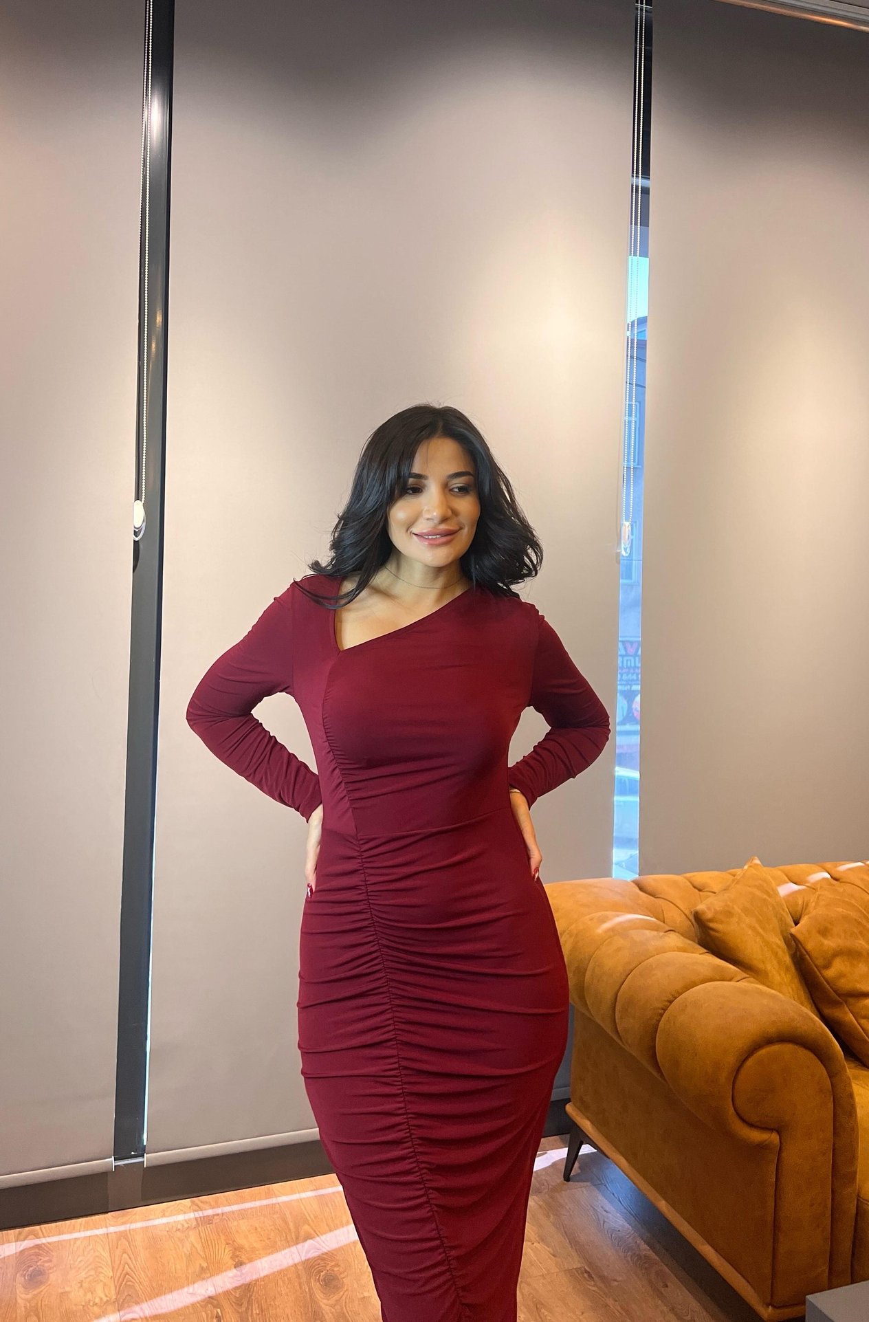 Bordo Büzgülü Asimetrik Yaka Midi Örme Elbise