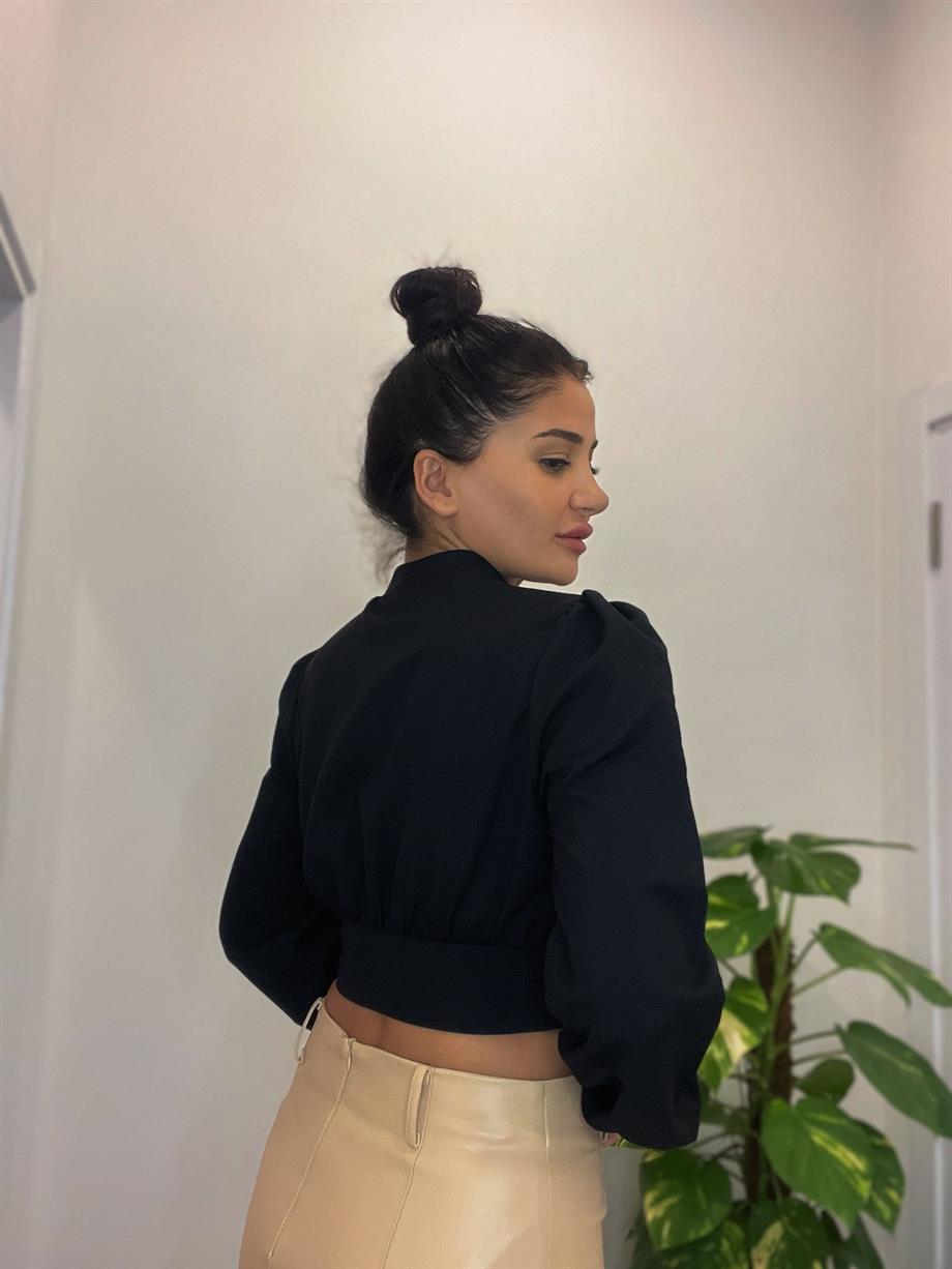 Siyah Renk Önü Düğmeli Balon Kol Crop Gömlek