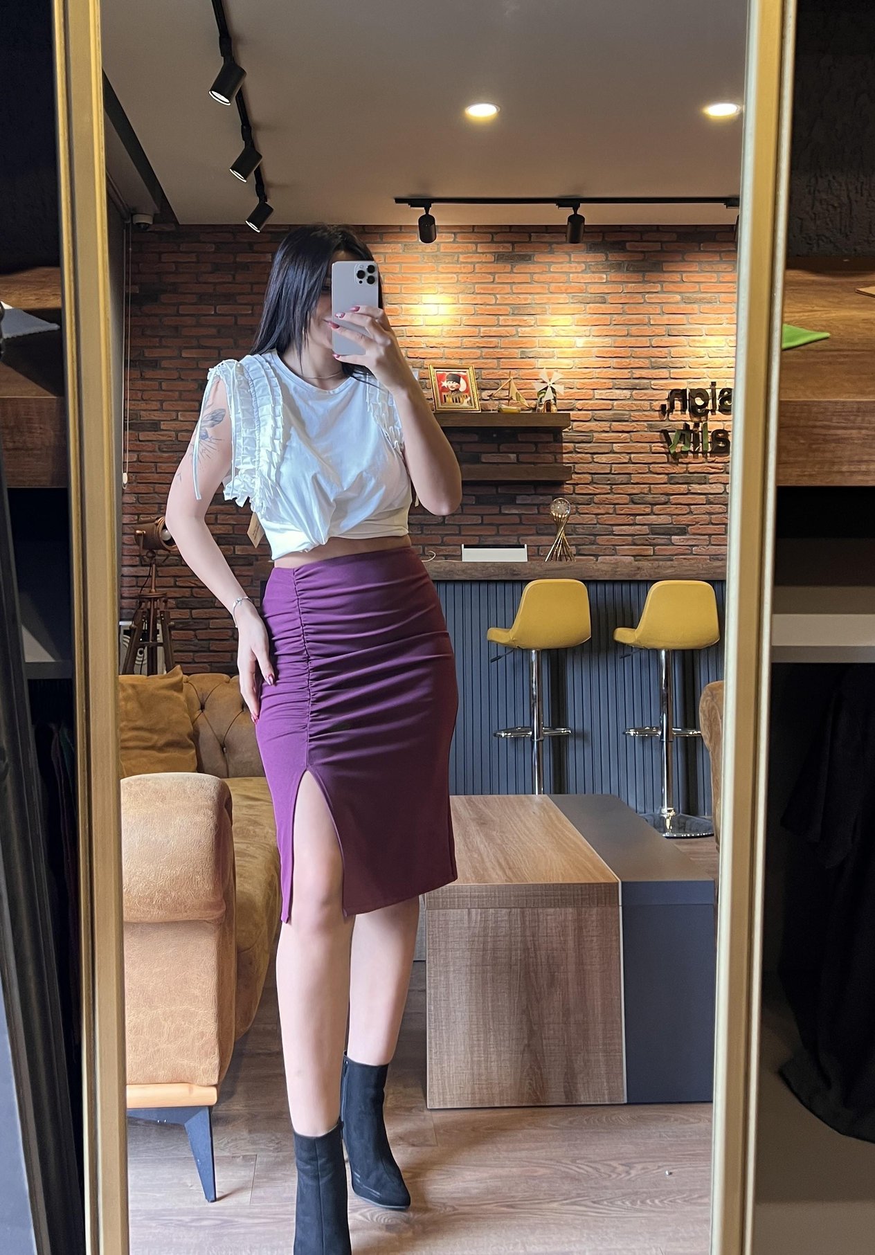 Yırtmaçlı Büzgülü Polyester Örme Kumaş Mürdüm Etek