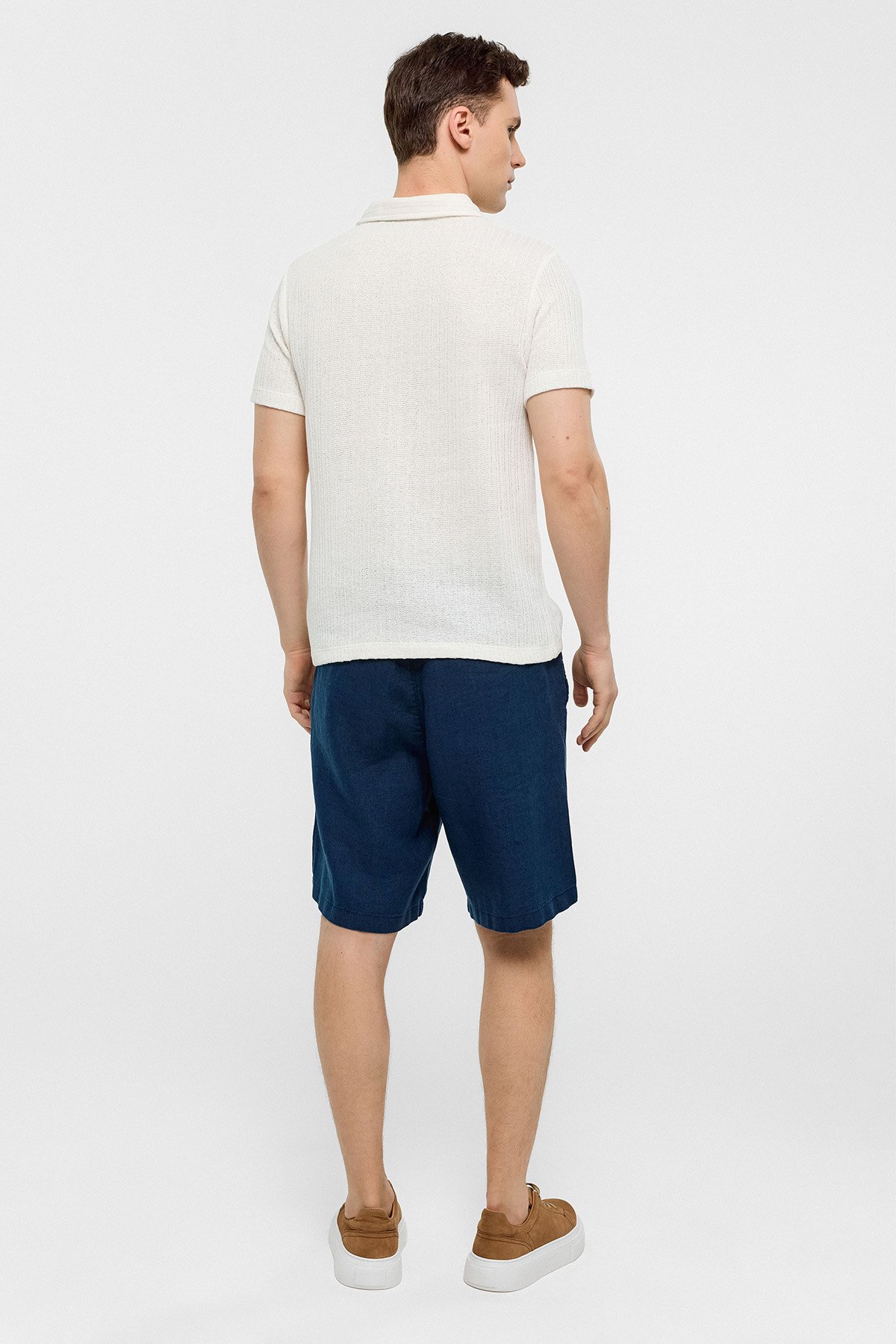 REGULAR FIT DÜĞMESİZ POLO YAKA T-SHIRT