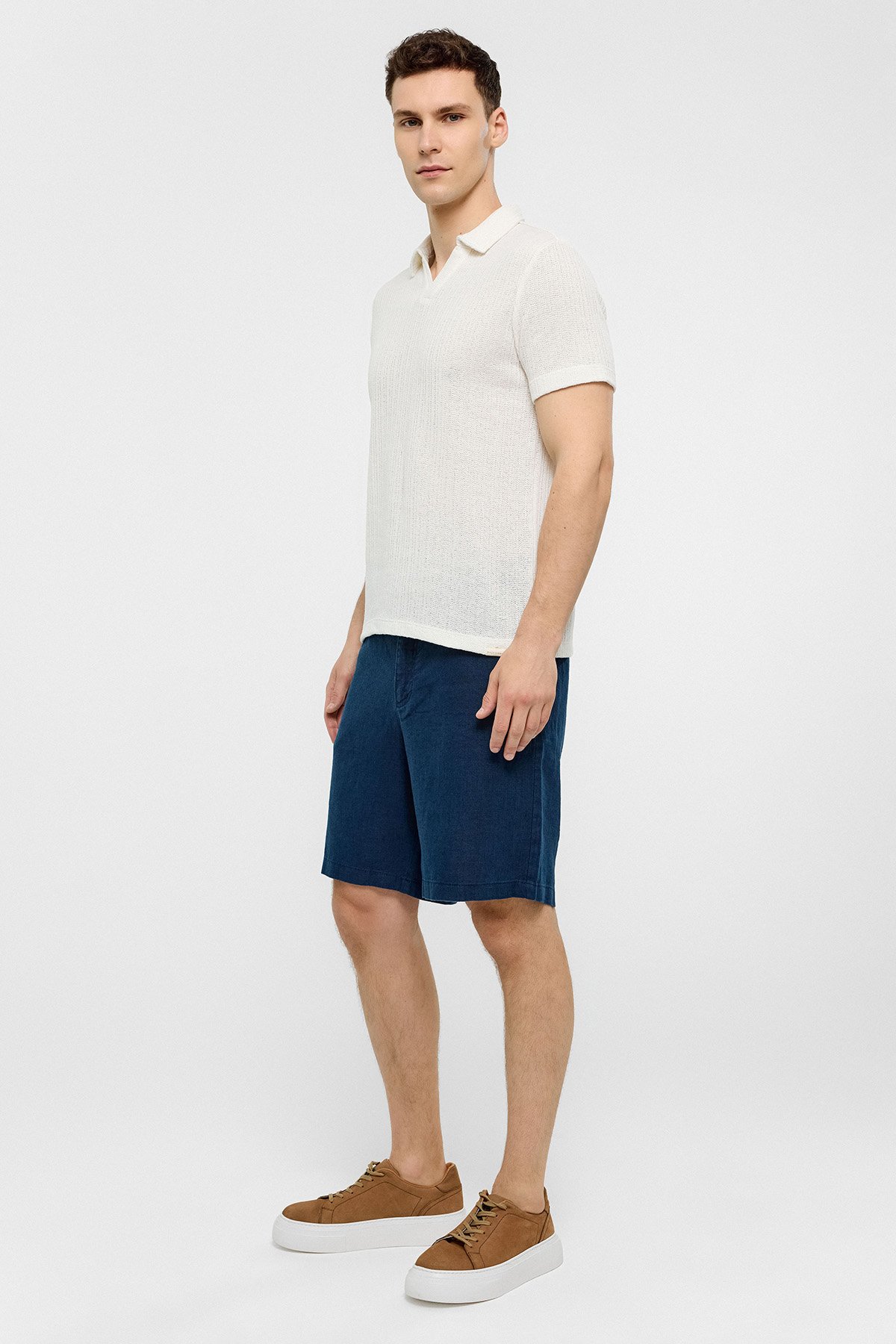 REGULAR FIT DÜĞMESİZ POLO YAKA T-SHIRT