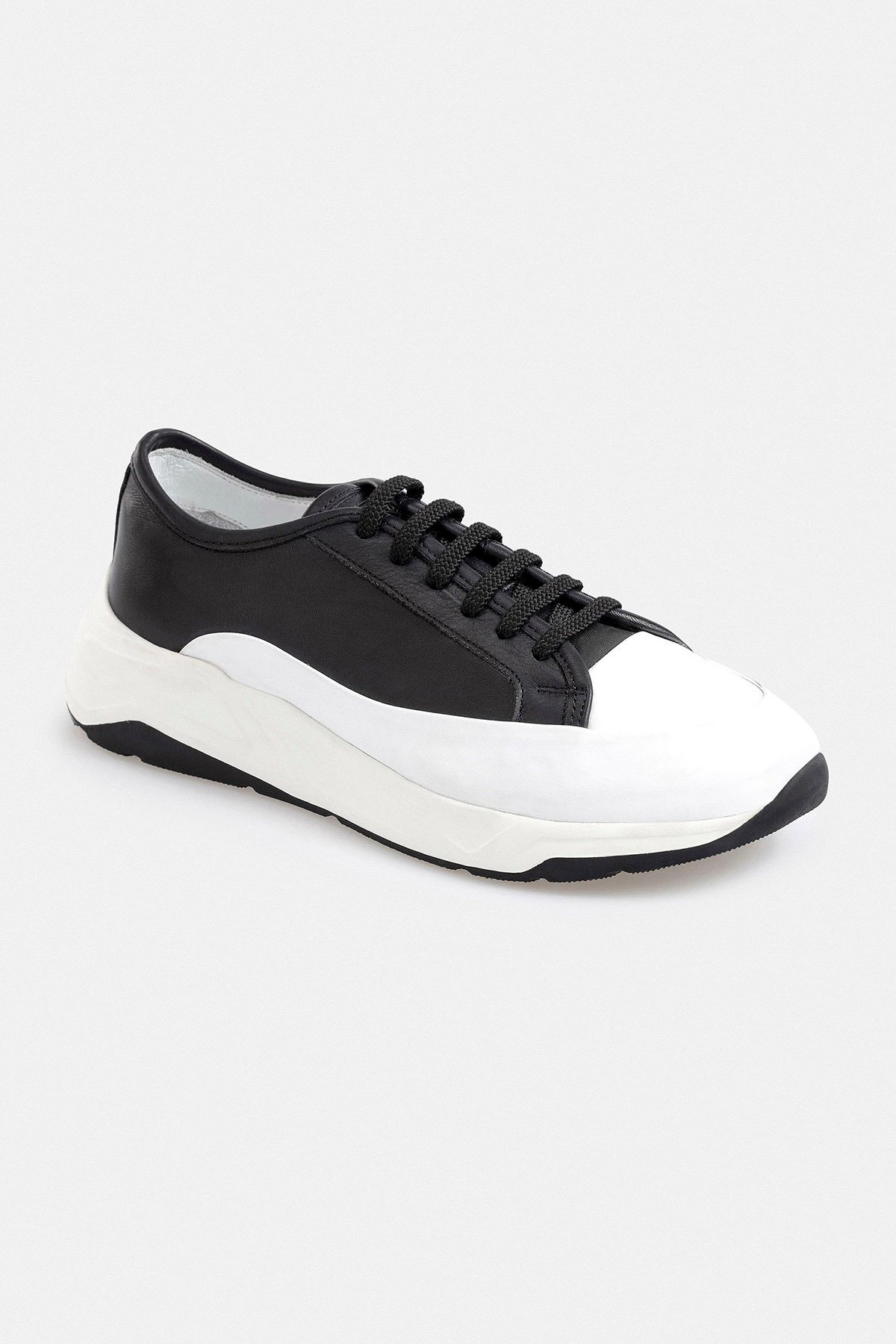 Siyah Beyaz Deri Sneaker Ayakkabı
