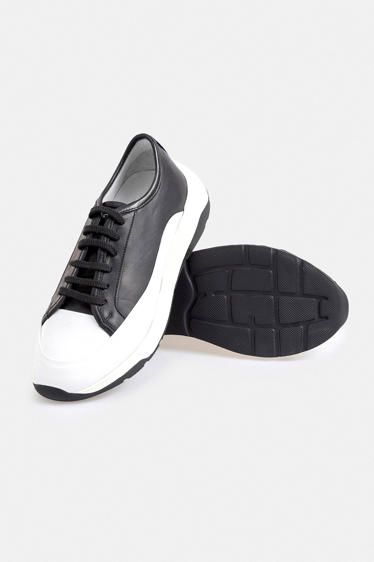 Siyah Beyaz Deri Sneaker Ayakkabı