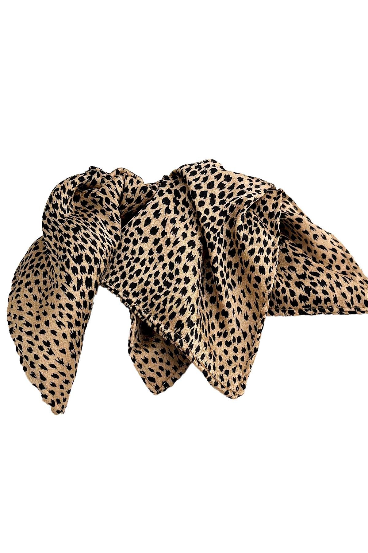 Leopar Desenli Kare Lastik Toka (25*25)