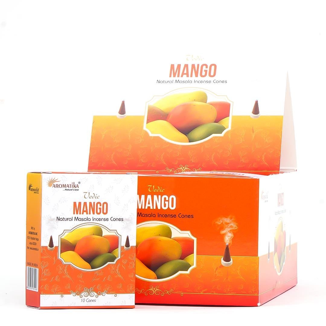 Aromatika Mango Konik Tütsüsü Nasıl Üretilmiştir? Aromatika Mango Konik Tütsü, doğal içeriklerle yapılan ve mango kokusu yayan bir üründür. Bu nedenle ürün içerisinde mango esansına ve yanması için doğal ahşap tozuna yer verilmiştir. Karıştırılan bu iki m