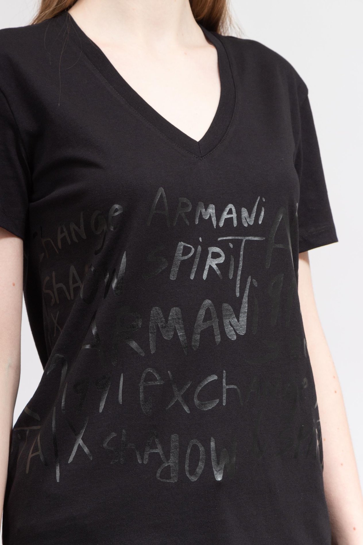 Armani Exchange Kadın V Yaka T-Shirt