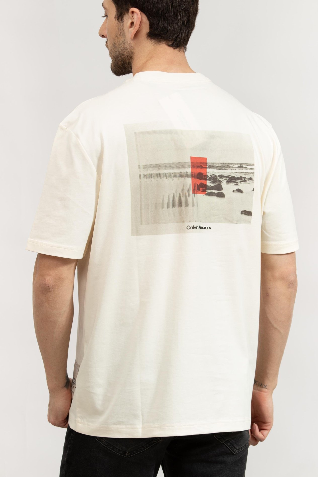 calvin-klein-erkek-bisiklet-yaka-t-shi--2c3b-.jpg